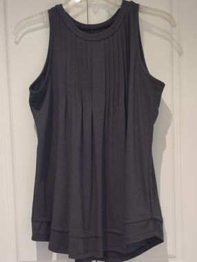 Sleeveless Pleated Tank Top - Charcoal Color
